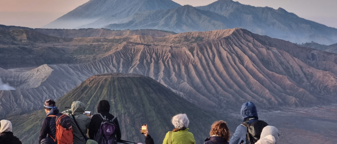 Como funcionam as viagens em grupo: Guia para quem está a começar